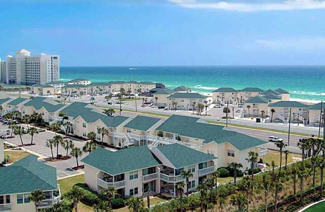 Destin's Best Beach - Sandpiper Cove #9223 - "Beachwalk Section".