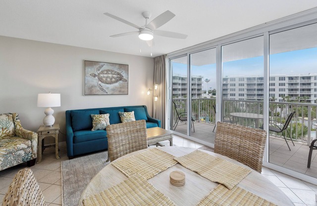 Destin West, Bayside, 2 balcons, vues sur la baie et le golfe, BEAUCOUP DE FENÊTRES