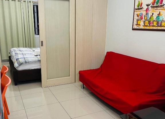 Destina Stays @Jazz Residences, Makati, Metro Manila, w/Netflix