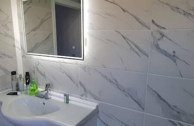 Harbour House - Wifi, TV, Serving Contractors, Tourists, Santa Pod & Silverstone
