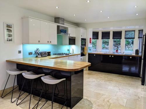 Detached 4 Bedroom Luxury Home