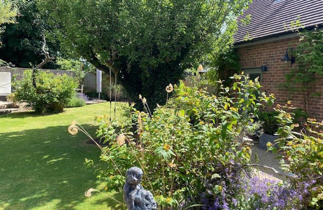 Detached annex in centre of Woodstock, Cotswolds