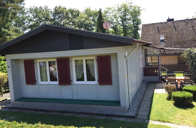 Maison de vacances indépendante de 80 m² habitables. pour max. 5 pers. Cuisine, salle de bain, 2 chambres