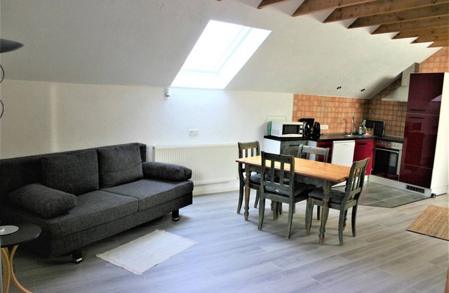 Maison individuelle, Appartement 1 / 2-4 personnes, W- gratuit LAn