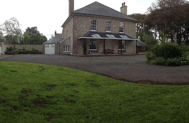 Lg maison individuelle d'époque - ancien presbytère, vue sur le canal de Bristol / Gower & Caldy