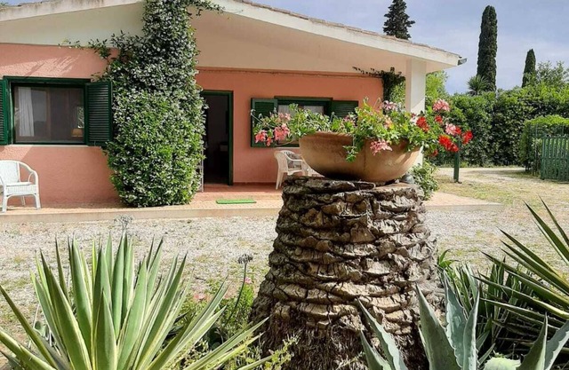 Villetta Silvia, villa indépendante entourée de verdure et à quelques pas de la mer