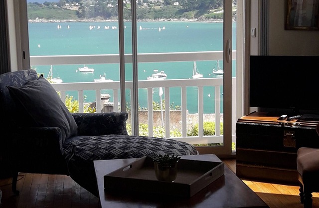 Villa indépendante vue mer exceptionnelle à 2mn à pied de la plage