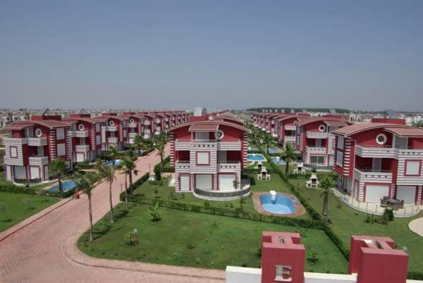 detached villa with pool and garden