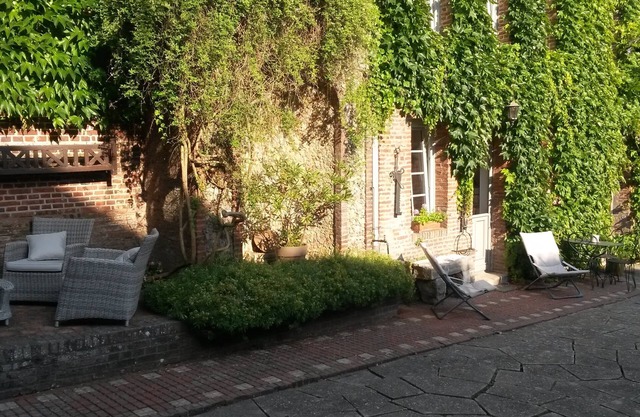 Maison indépendante dans un très joli parc arboré
