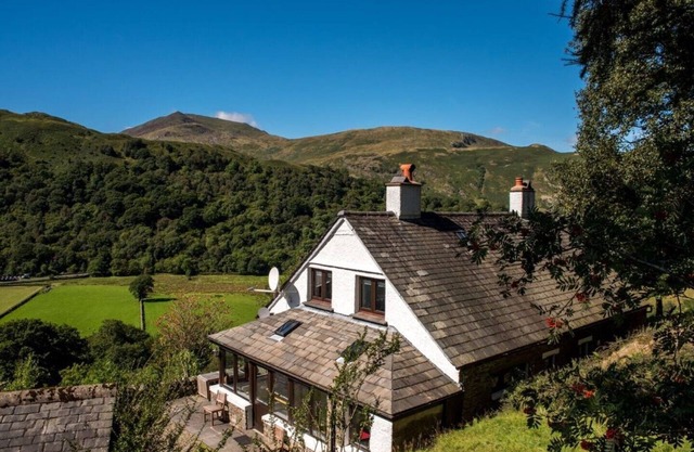 Détaché, Cottage confortable avec de fabuleuses vues sur la montagne