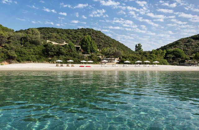 Develikia Private Villa-1, une villa contemporaine privée dans un paradis caché