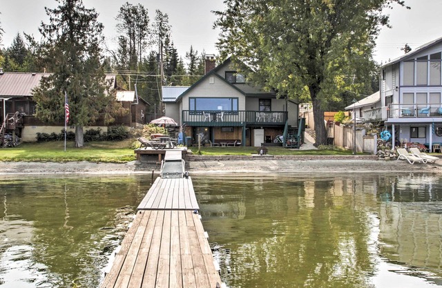 Diamond Lake Home w/ Dock Close to 2 Ski Resorts!