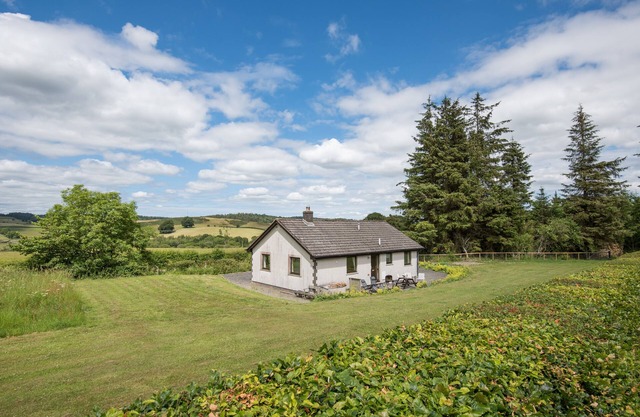 Dimpleknowe pet friendly near the historic Town of Selkirk
