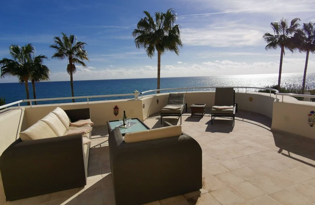 Accès direct à la plage, piscine, vue panoramique, terrasse de 100m2