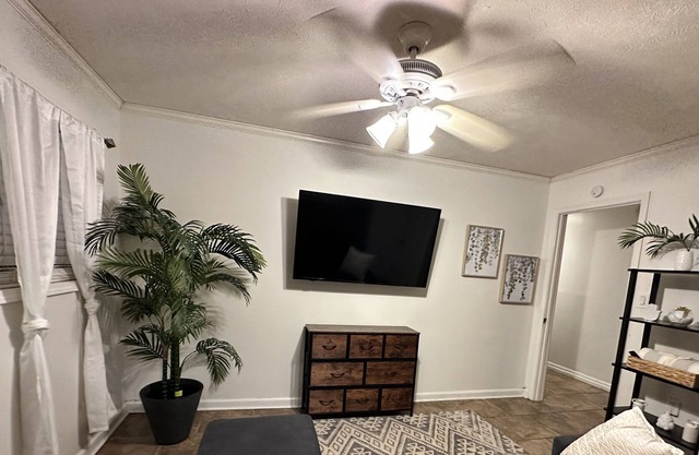 Discounted Cozy Home with Modern Amenities