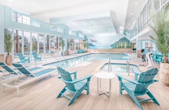 Discover Tahoe’s Beauty: 2 Affordable Units, Indoor Pool, Pets are Allowed