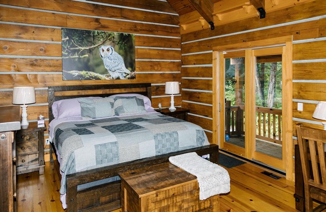 Discover the Creekside Escape: Your Private Retreat in Nature's Embrace
