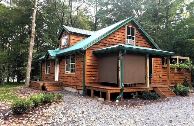 Discover your ideal Pocono Lake vacation rental at Pocono Dream Cottage!