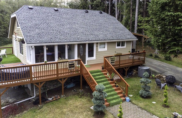 Discover Your Serenity: A Hidden Gem Awaits at our Serene Cottage In The Woods