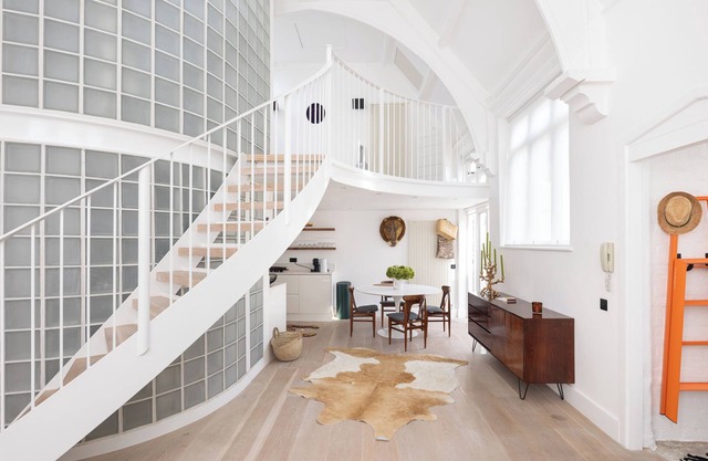 Divine Mezzanine, by Veeve