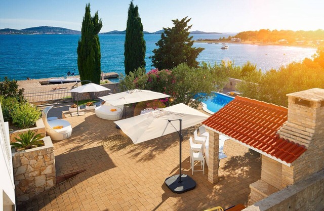 Divine Stylish Villa Surrounded By Mother Nature