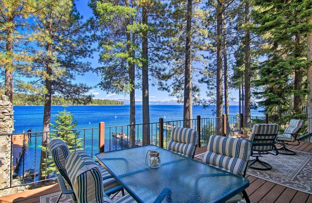 NOUVEAU! Tahoma House w / Hot Tub sur le lac Tahoe!
