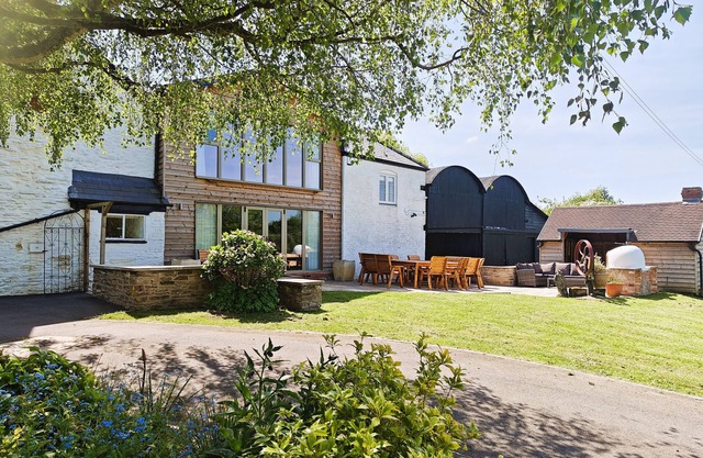 Docklow House - Six Chambres Maison, Couchages 12