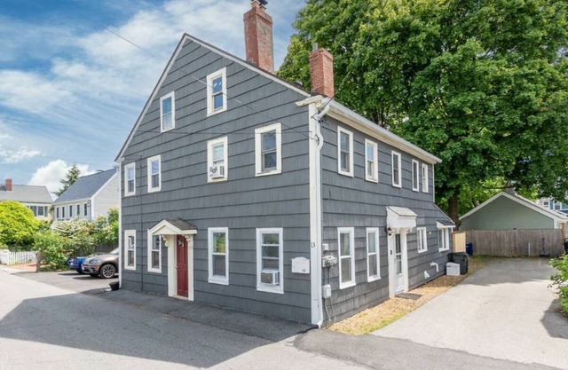 Dog Daze 2- South End Newburyport 30 day rental