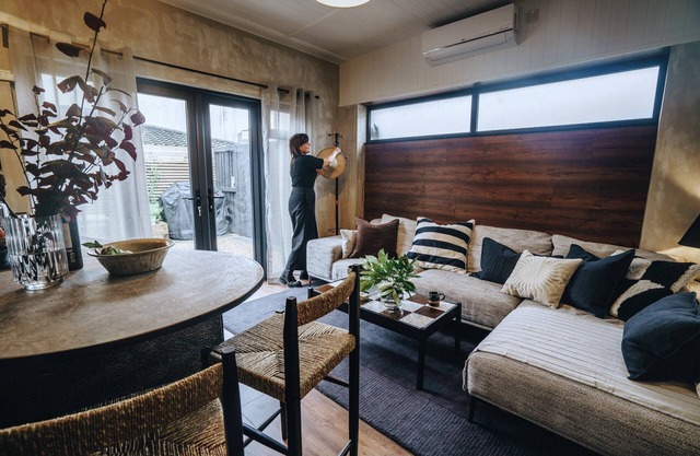 Dog friendly cabin 10 minutes walk from the each