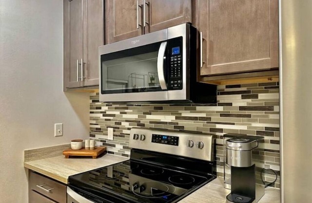 Dog-friendly centrally located townhouse on the Sheboygan River.n
