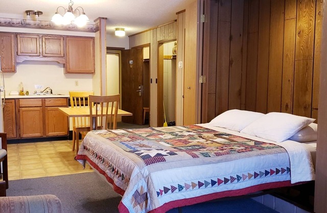 DOG FRIENDLY Condo #3 inside the Lodge at North Ironwood Acres Resort - 2BR/2BA & Kitchenette, sleeps 1-8 people with 5 large beds. Be Self Sufficient - Includes Kitchenette.