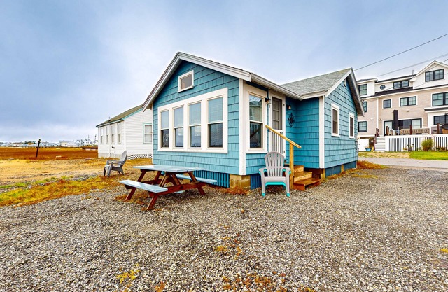 Cottage chien-friendly w / incroyable coucher de soleil, en face de la plage!
