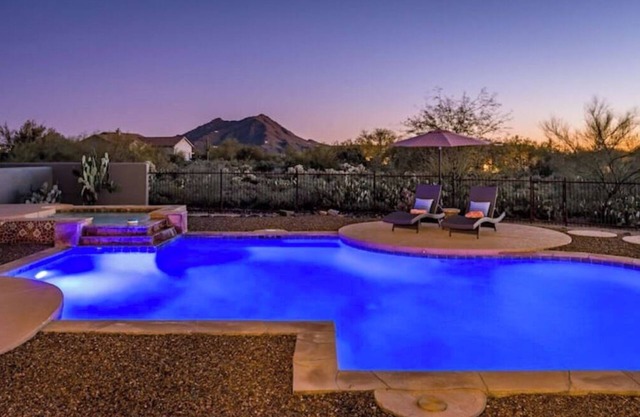 Dog-Friendly Family Retreat: Heated Pool, 2 Miles to Down Town Cave Creek