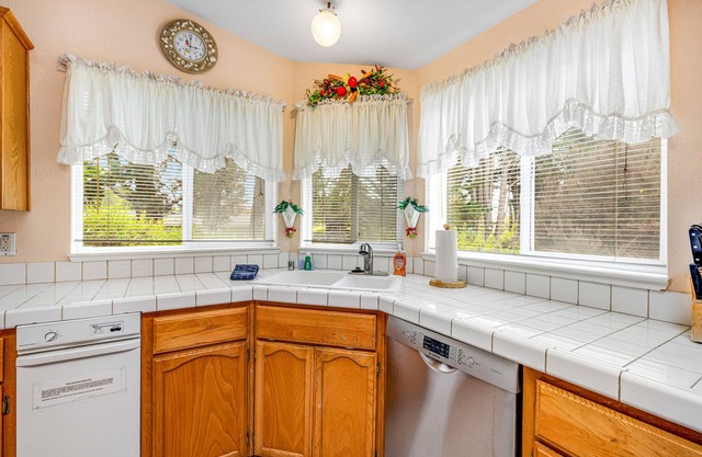 Dog-friendly maison dans les dunes côtières w / bain à remous privé!