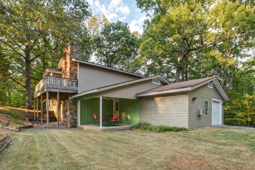 Dog-Friendly Kentucky Lake Home with Game Room!