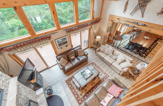 Serenity Now- Accueil au bord du lac avec piscine intérieure privée