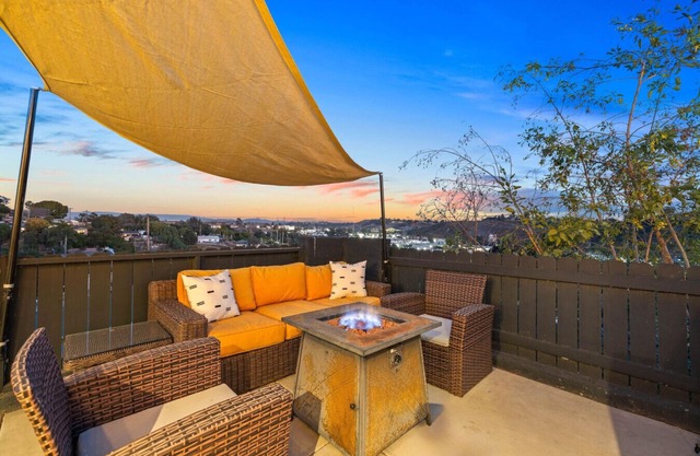 Dog-Friendly House w/ Hot Tub, AC, Game Room