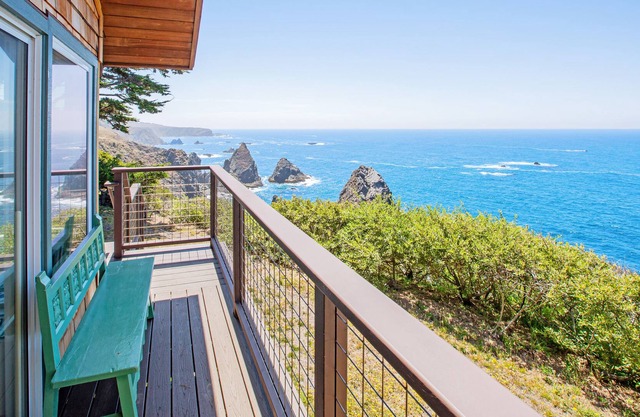 Magnifique, les chiens, la maison en bord de mer w / bain à remous et spectaculaires vues privées