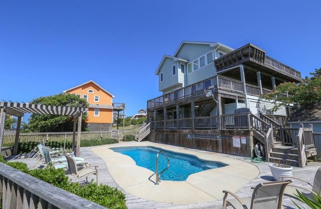 🐾 Doggone Duck OBX - 5 BR Oceanside home w/ Private Pool & Dog Friendly