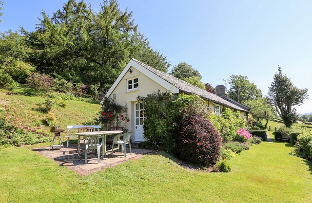 Dolgenau Hir - La grange, TREFEGLWYS