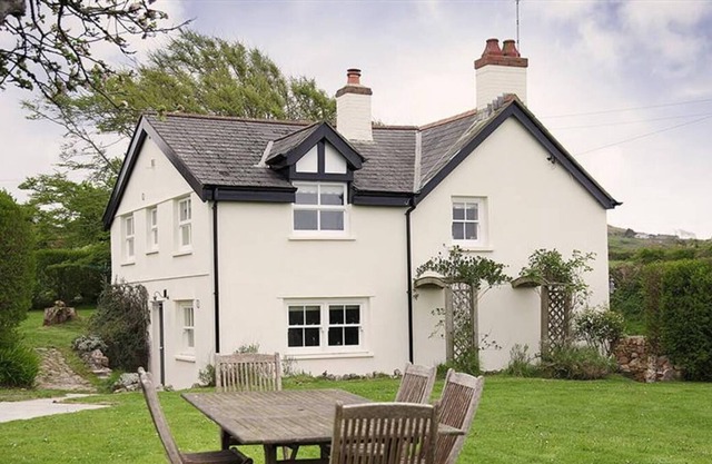 Dollars Cottage in the beautiful Swansea