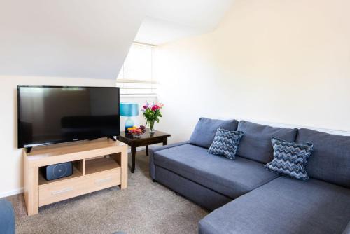 Dolphin Apartment, Thorpeness - Only a short stroll from the Beach, Thorpeness Lake, Country Club and Golf Club