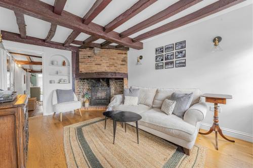 Dolphin Cottage