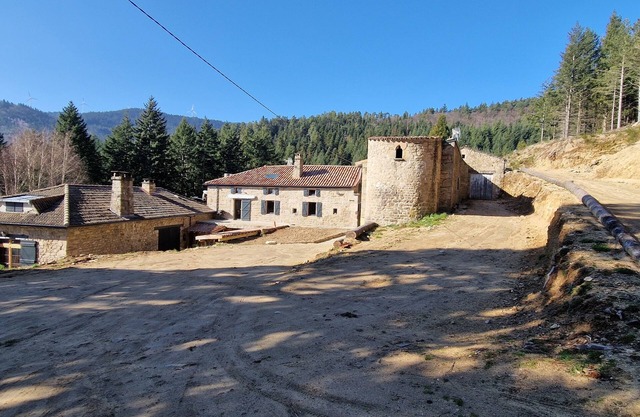 Domaine le Bouissou Du Mahun Gîtes de groupes 15 à 40 personnes