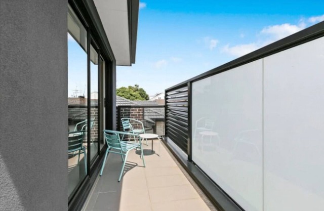 Domi Rentals - The Chadstone Townhouse