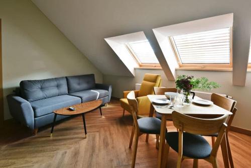 Domillion New Modern Old town apt 16 ppl U2C1