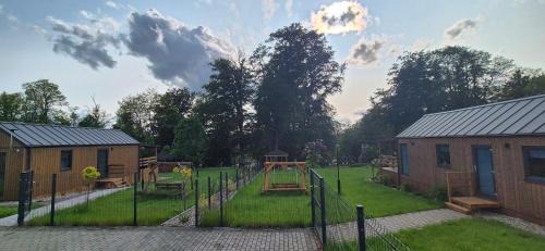 Domki nad jeziorem Bystrzyna