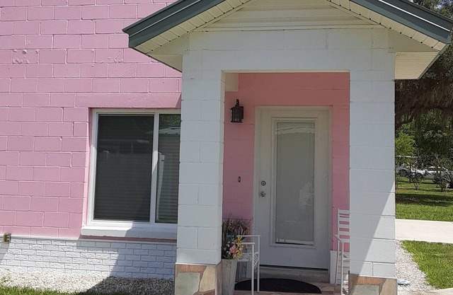 Donna's Pink Flamingo - near The Villages.