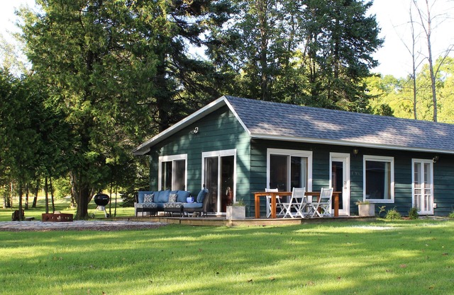 Door County Waterfront Cottage