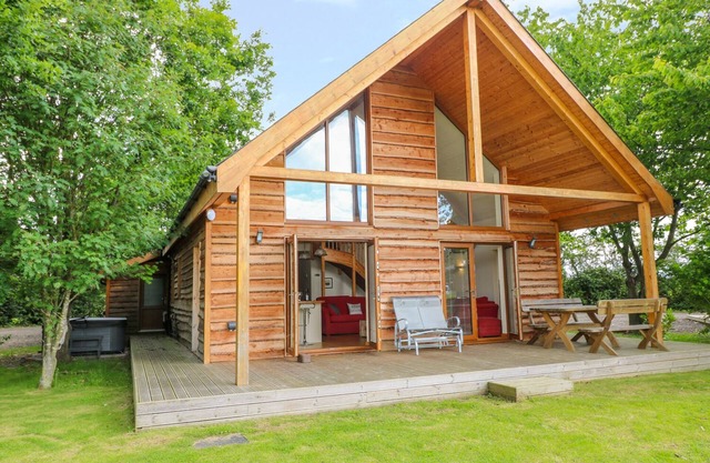 Dorado Lodge, THORPE-ON-THE-HILL